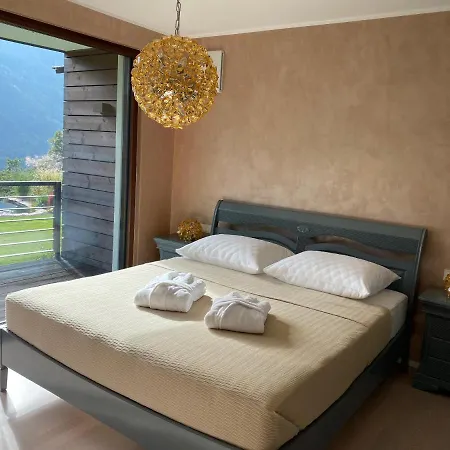 Collina 4*